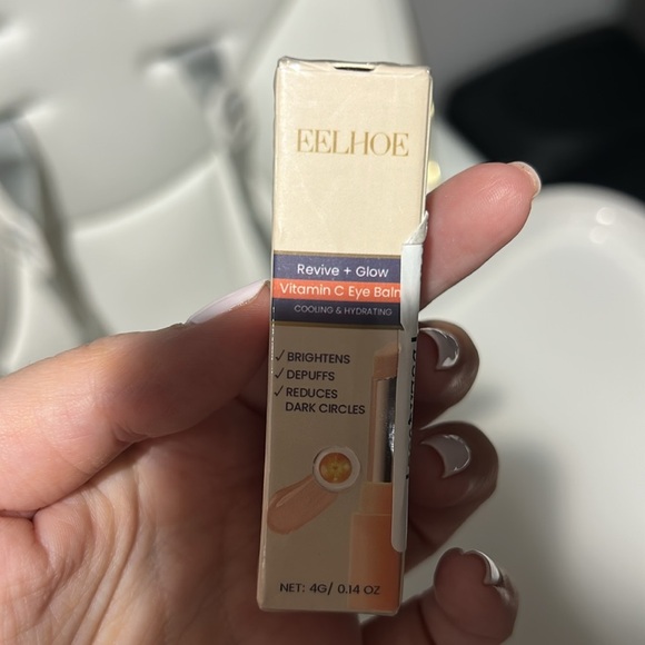 ✨host pick ✨Revive + Glow - Eye Balm + Vitamin C (0.14oz) - Picture 3 of 5